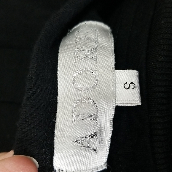 ADORE BLACK LS "MUSIC IS LIFE " EMBELLISHED BLOUSE SIZE SMALL - Picture 8 of 8